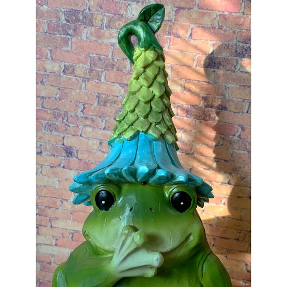 Set of 3 Spring/Summer Frog Figurines - Picture 3 of 9